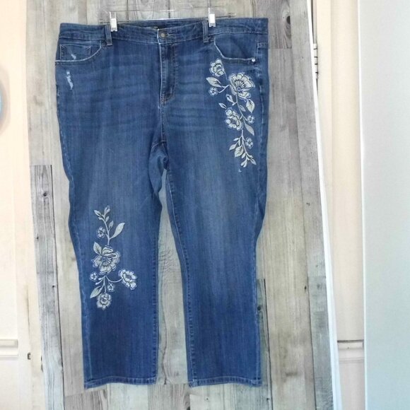 SIMPLY VERA VERA WANG Mid-Rise Embroidered Capri Blue Jeans Womens Size 20W - Picture 1 of 8